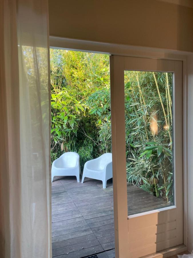 Tiny-House Van Zeecontainers Bij Het Bos Oranjewoud Luaran gambar